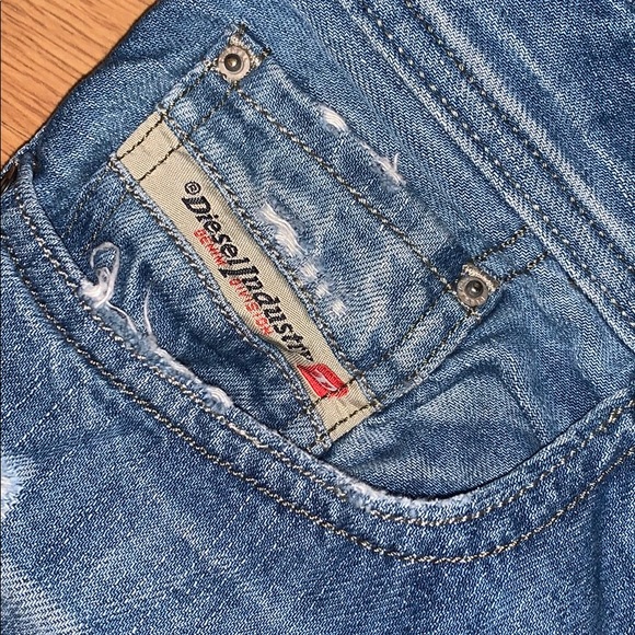 Diesel - Relaxed Straight Jeans, 29